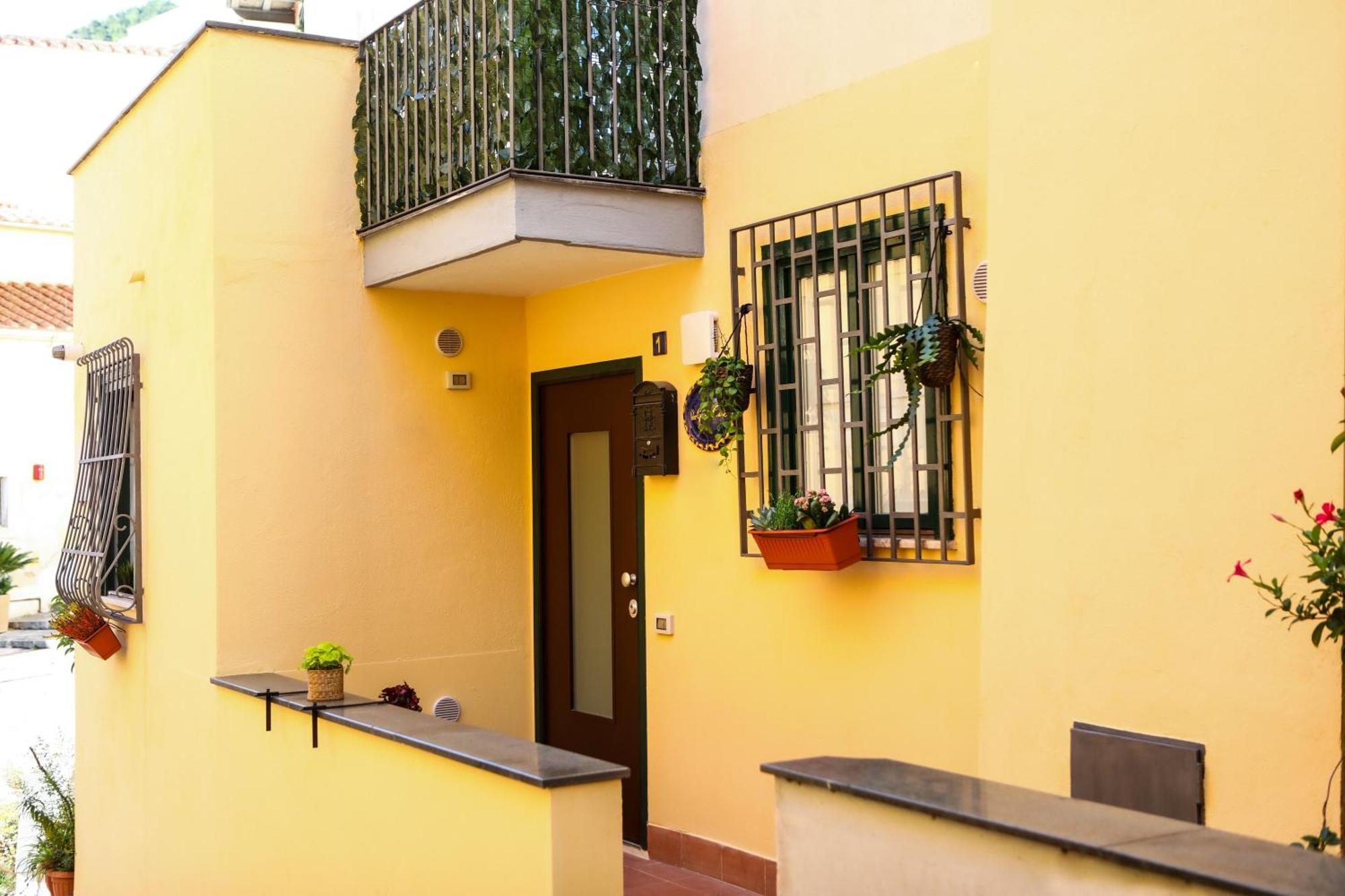 Smart House Ingresso Indipendente- Amalfi Coast Leilighet Salerno Eksteriør bilde